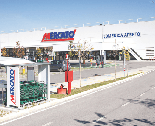 Primo superstore ad insegna Mercato Primo superstore ad insegna Mercato